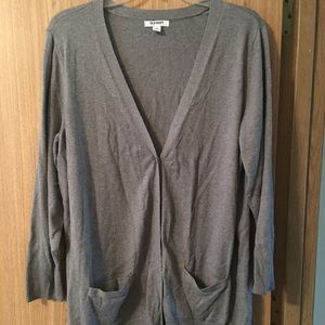 Ladies Plus size light gray cardigan sweater